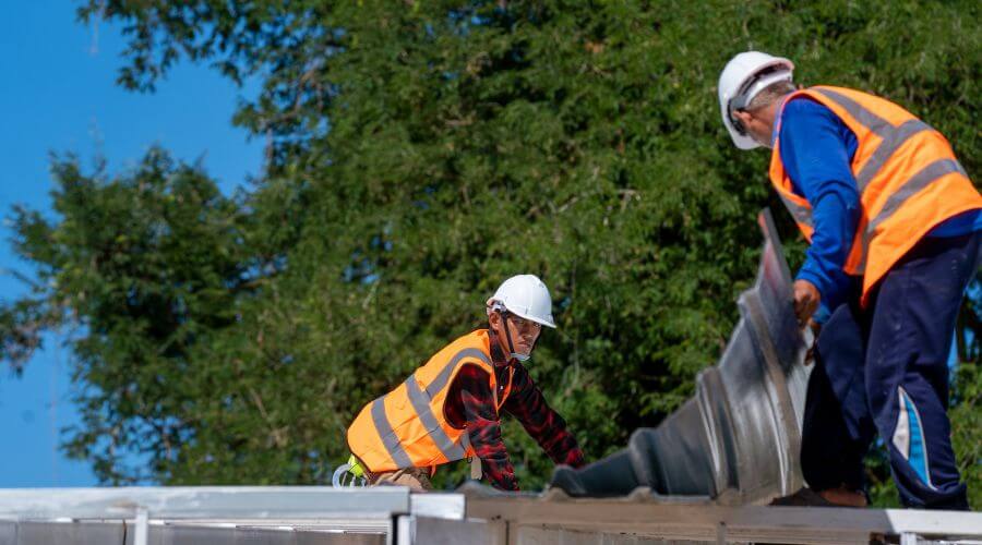 Roof maintenance in Ookala, HI
